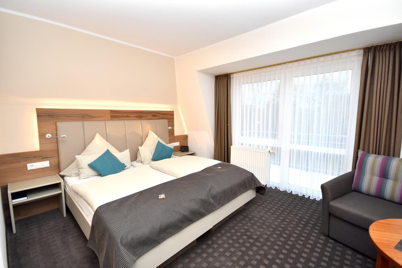Hotel & Restaurant Zum Deutschen Hause Kirchhatten Экстерьер фото